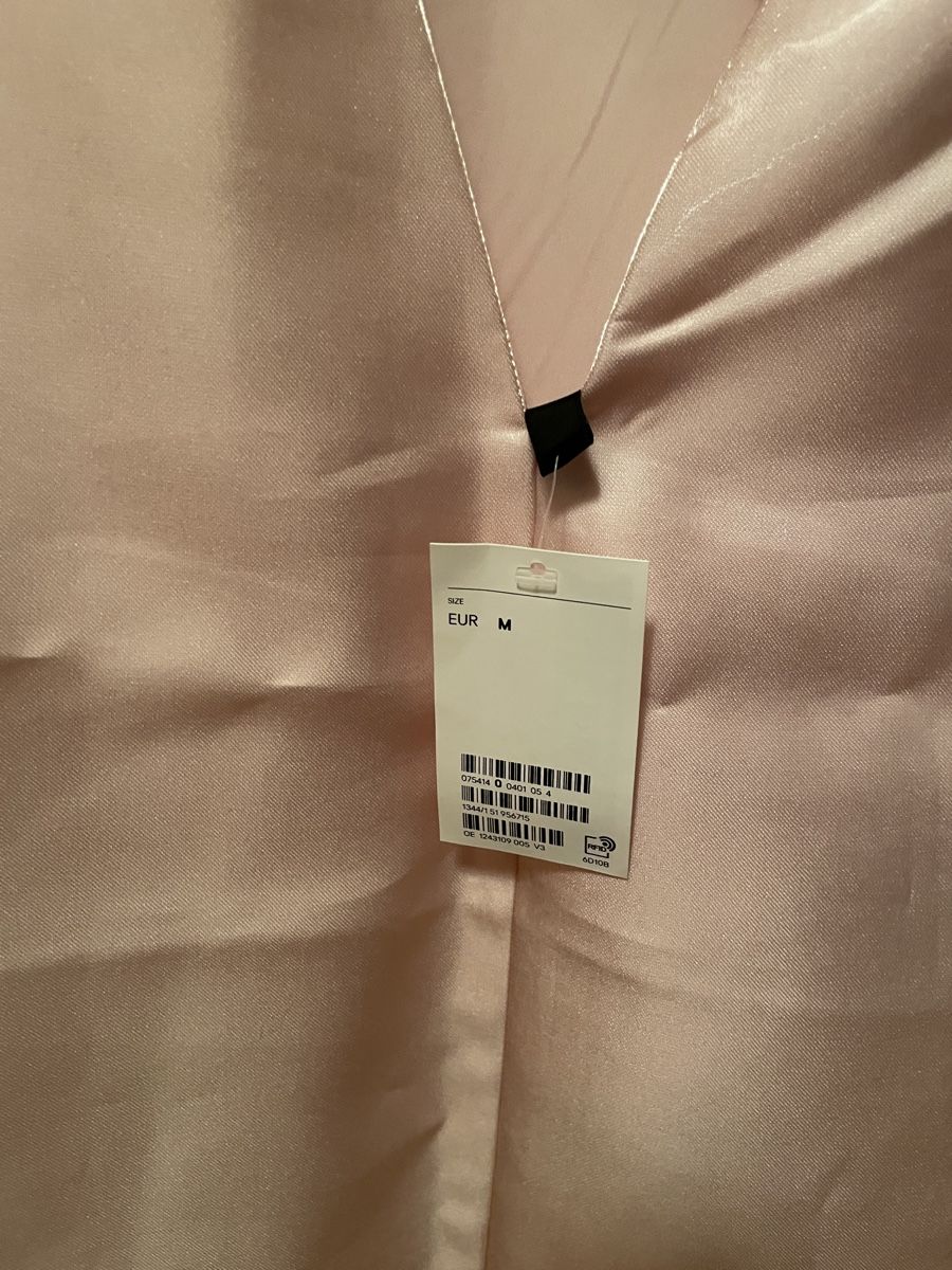 H&M Kleider: H&M dress pink – Neu und originalverpackt aus Neuchatel von shi_9fzw 3