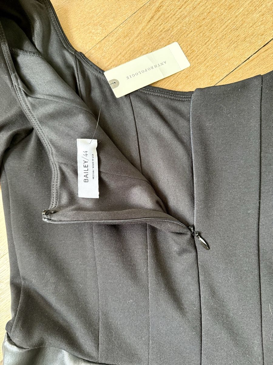 Vestiti: Robe noire, jupe en cuir vegan – Nuovo e nell'imballaggio originale da Genève venduto da kat_ggb2 1