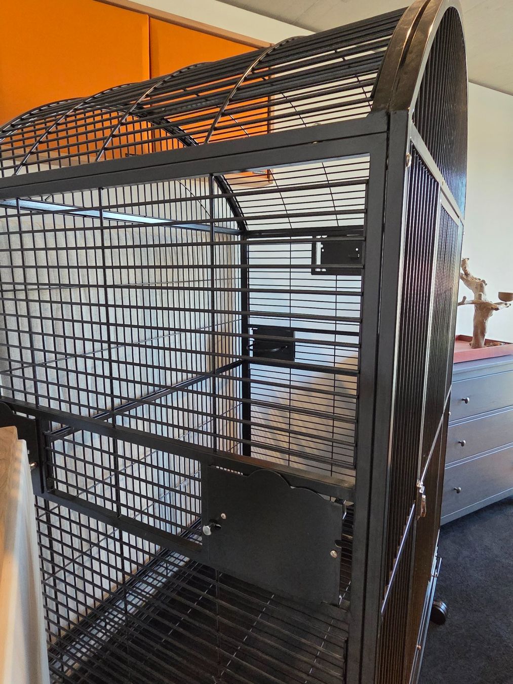 Cages, transport & sécurité: Cage Castle Perroquet - Bol compris – D'occasion à Delémont par Cardazam 6