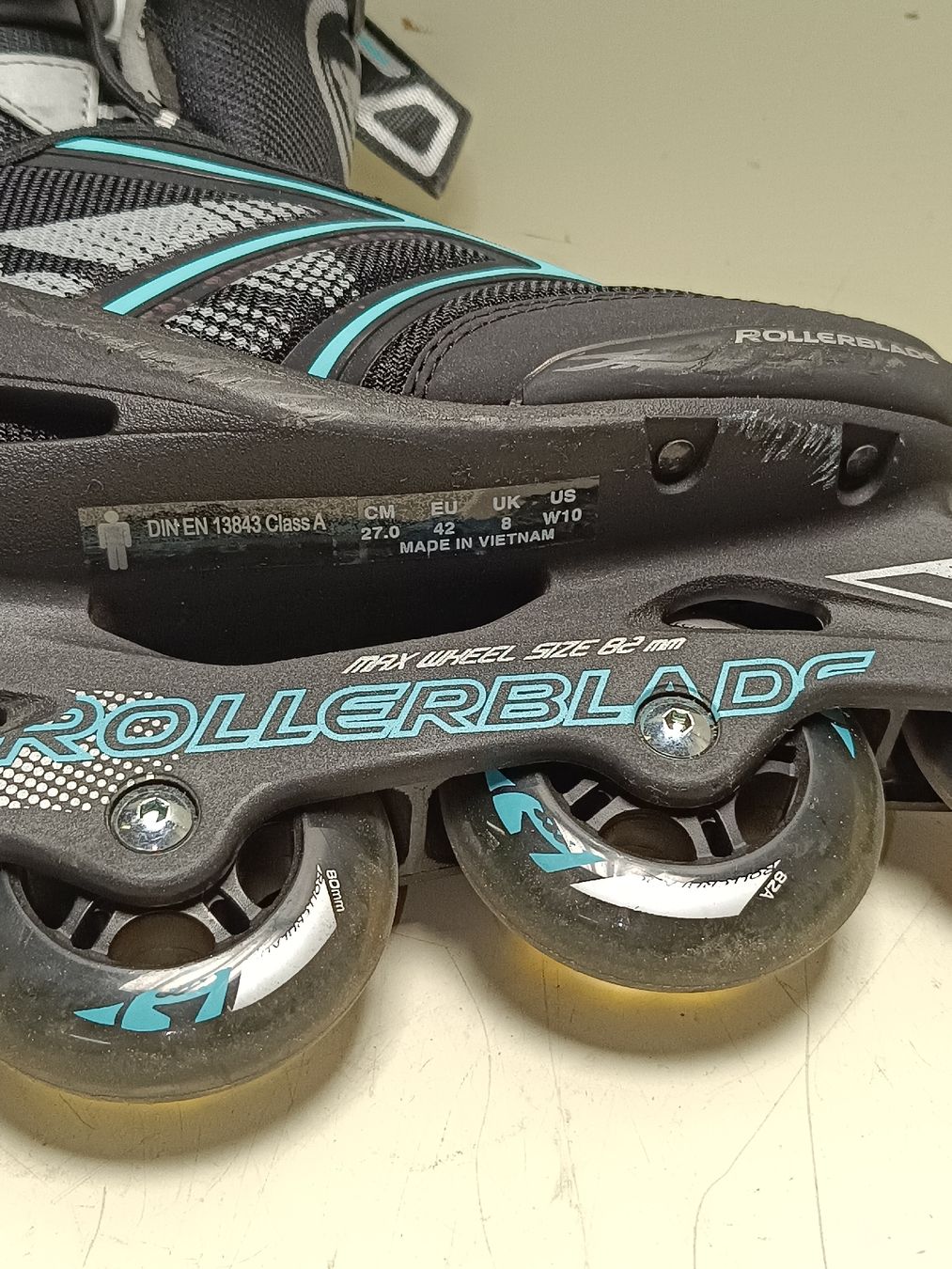 Pattini in linea & Pattini a rotelle: Rollerblade Zetra Blade 2W Inline Skates, Grösse 42(em63) – Usato da Künten venduto da Schnaepplihuus 5