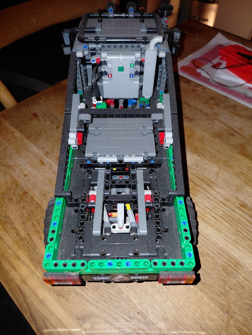Lego Kit di costruzioni: lego technic Mersedes zetro trial – Usato da Ravoire venduto da CedrikV 3
