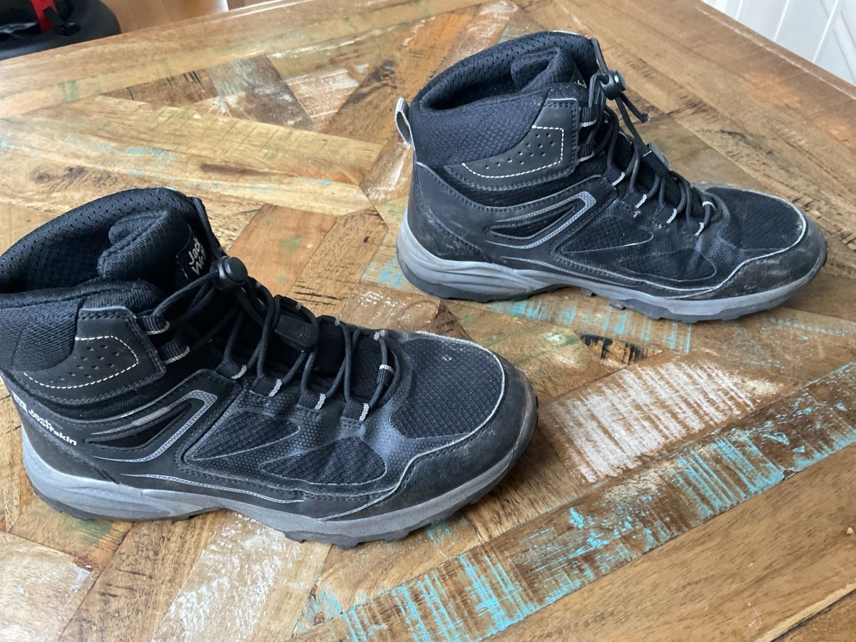 Jack Wolfskin Scarpe per ragazzi: Jack Wolfskin Wanderschuhe Gr. 38  – Usato da Bachenbülach venduto da Sybeco 1