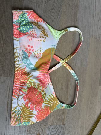 Bikini-Top mit Blumenmuster, Gr. S/M