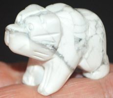 Deko Heilstein L-8312 – Howlith Bär 4x3x2cm 34,77 Gramm