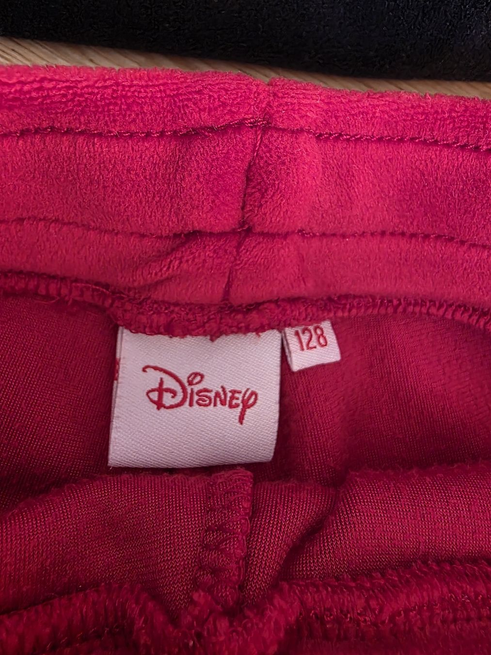 Kleiderpakete & -sets: Minnie Mouse Disney Samt Zweiteilig Gr. 128 – Gebraucht aus Toffen von ver_x68f 4