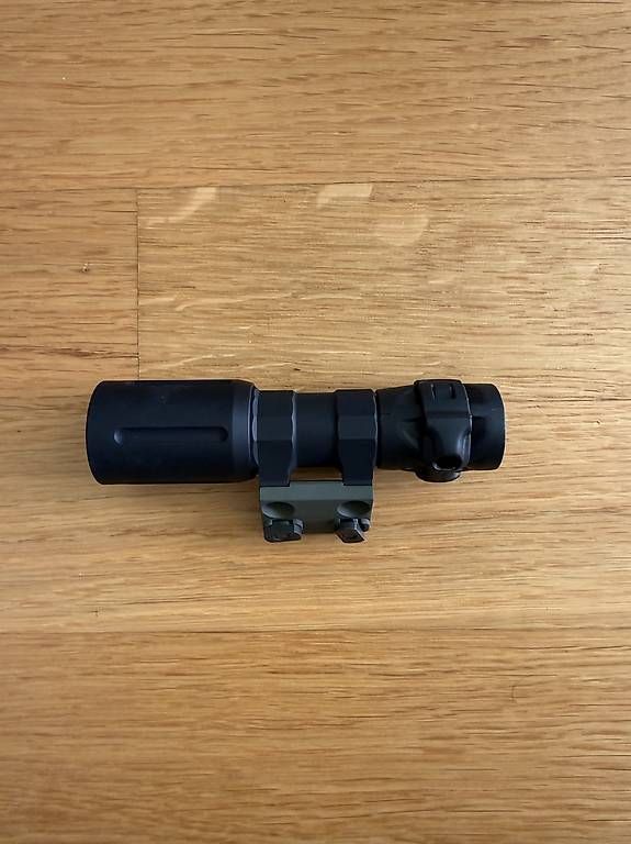 Lampes: Modlight OKWV2 18650 WML in der Farbe schwarz – D'occasion à Emmen par iam_kosti