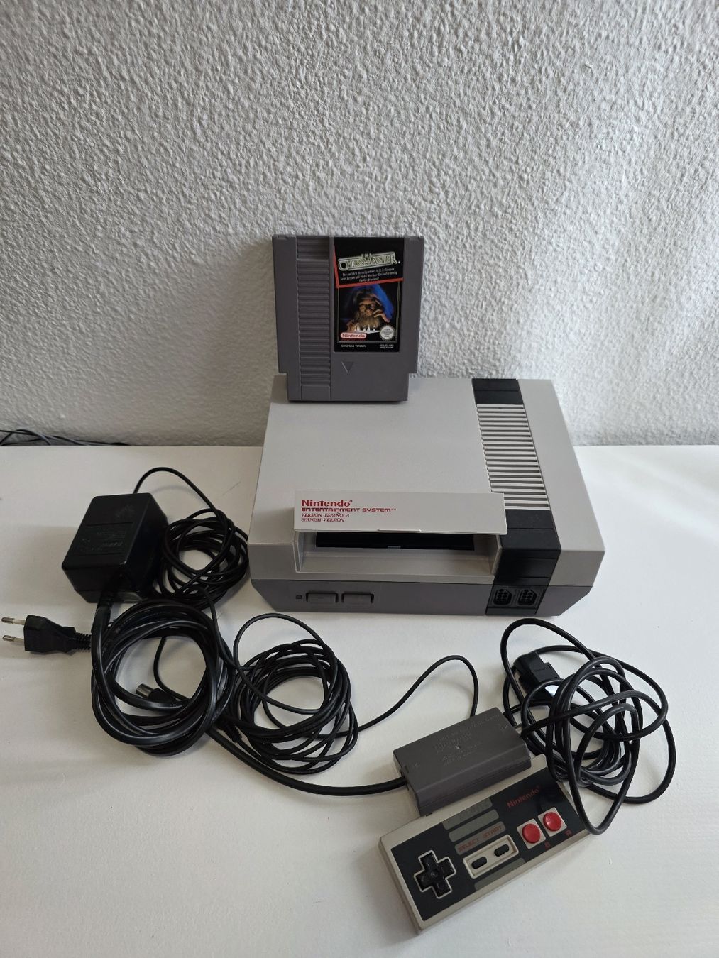 Nintendo Console: Nintendo Entertainment System NES mit Spiel Chessmaster – Usato da Tägerwilen venduto da JMAXD