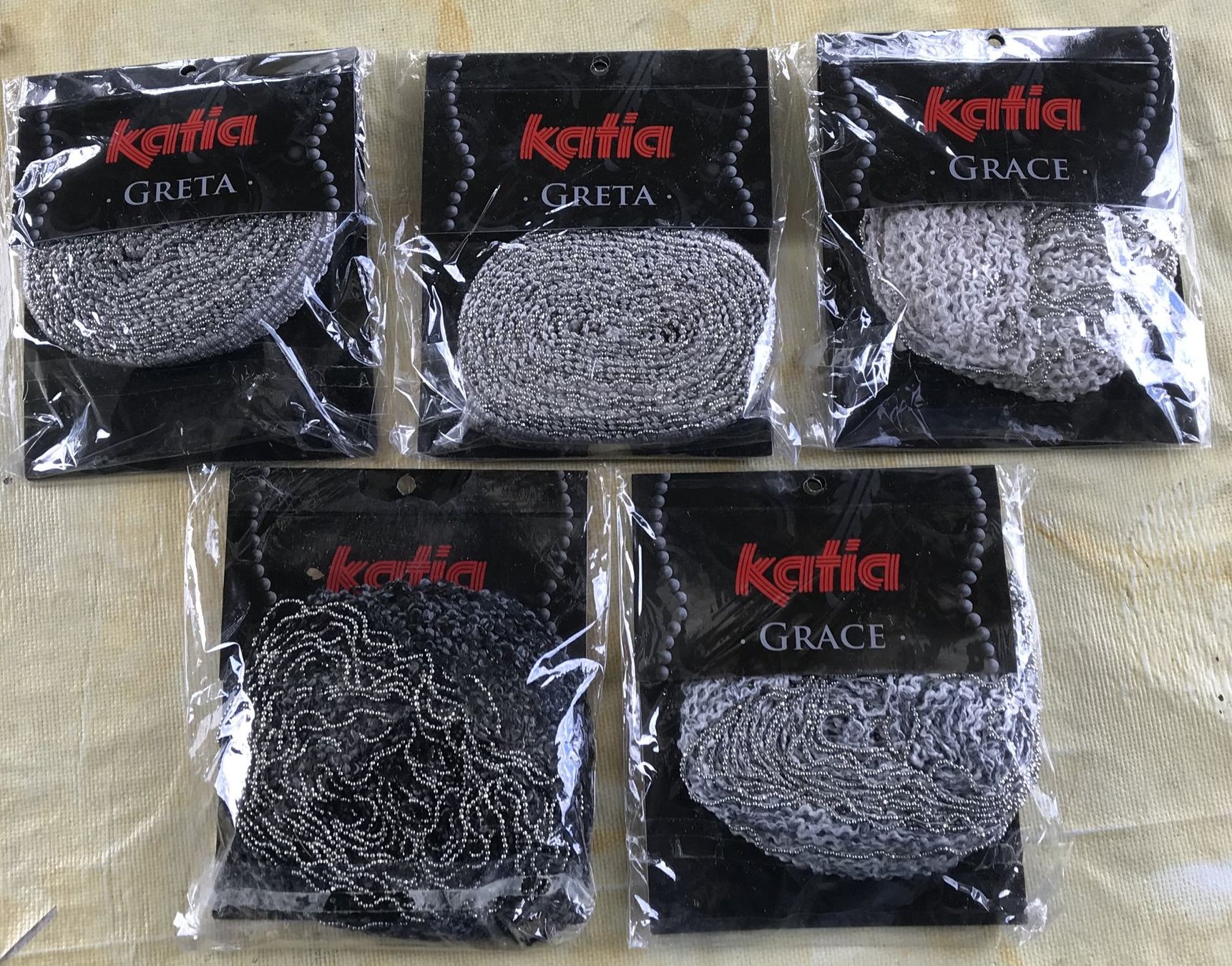 Kits de loisir créatif: LOT KATIA – Neuf avec emballage d'origine à Ostermundigen par crazy-horse-1840