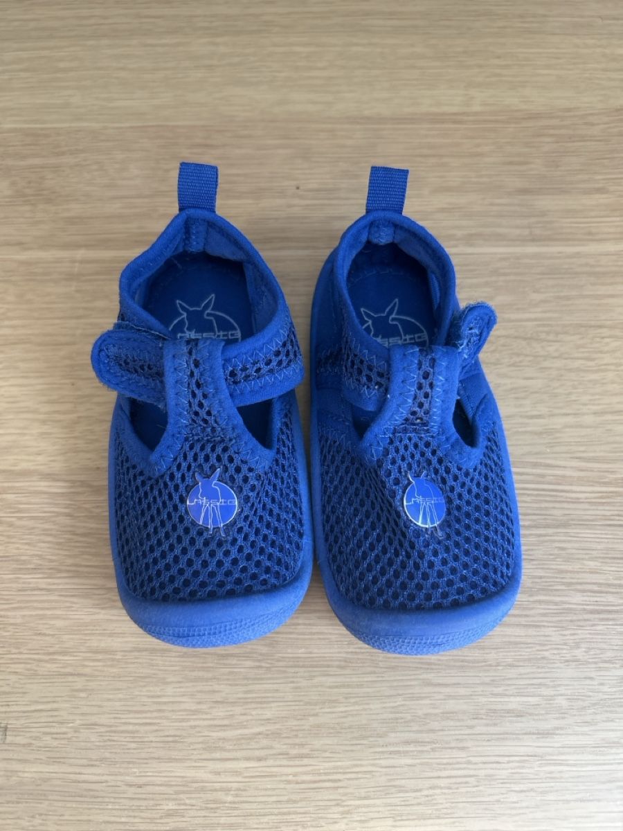 Scarpe da uomo: Badeschuhe Grösse 21 – Usato da Uznach venduto da nerkic 1