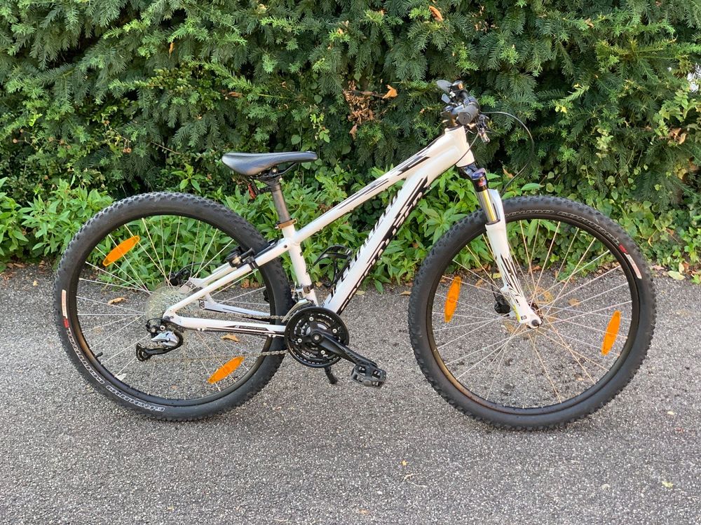 Specialized pitch 2024 sport xs