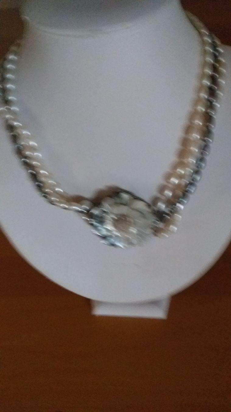 Catenine: Perlenkette – Usato da Wünnewil venduto da 04Blume