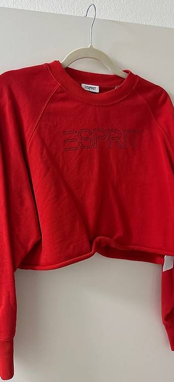 Pullover & Sweatshirts: Esprit pulli – Gebraucht aus Bolligen von arg_v256