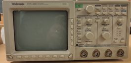 Tektronix TDS 460 Oscilloscope  4 Channel, 100MS/s, 350MHz