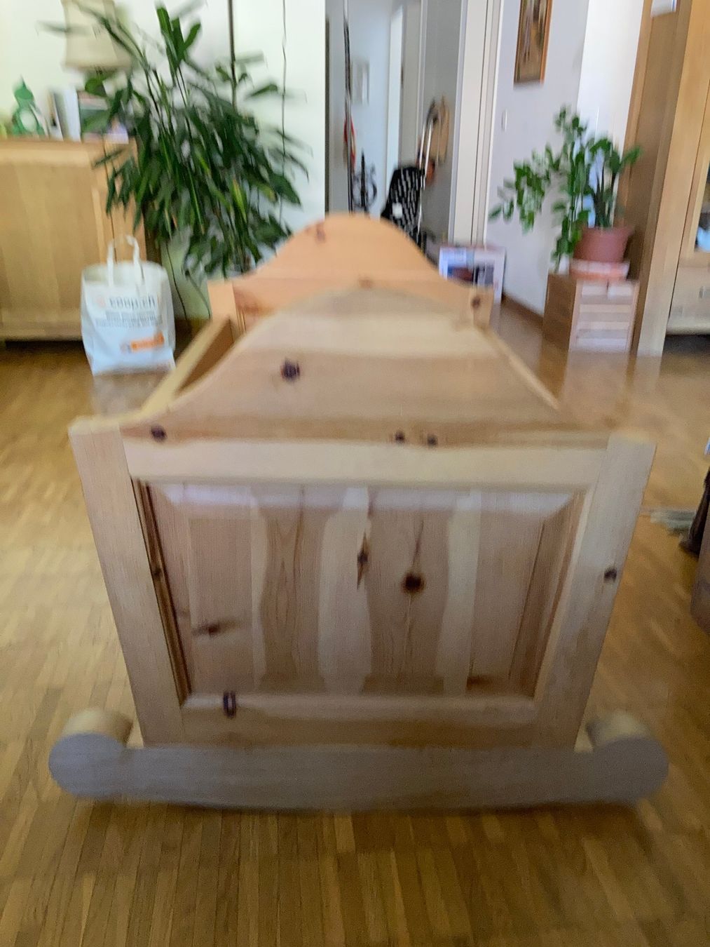 Wiegen & Stubenwagen: Baby Holzwiege – Gebraucht aus Winterthur von Quilterin 2
