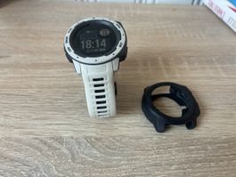 Montre Garmin Instinct 2S White bon état