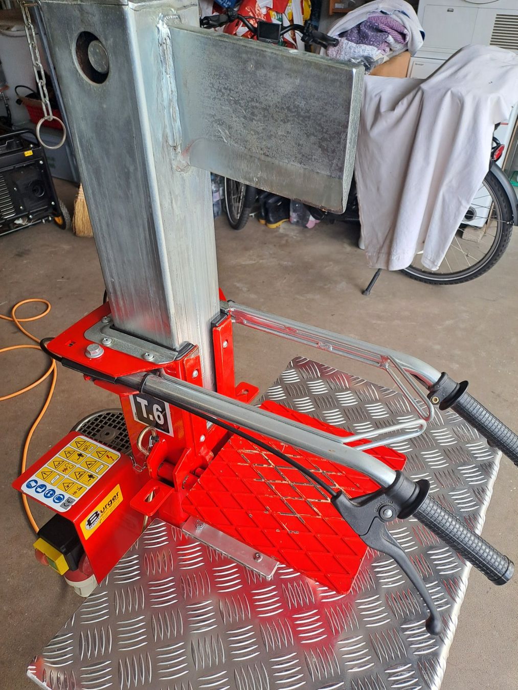 Tutte le macchine: Holzspalter 6 Ton – Usato da Grossdietwil venduto da Appaloosa 6