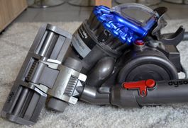 Dyson DC22 animalpo Staubsauger aspirateur