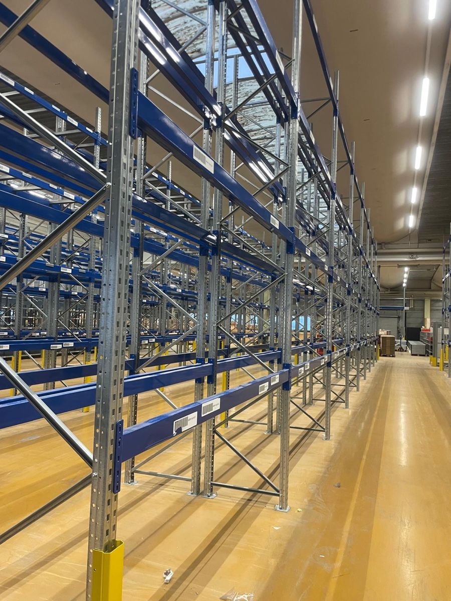 Scaffali: Palettenregal / Palettengestell – Usato da Niederuzwil venduto da Solutions4industry