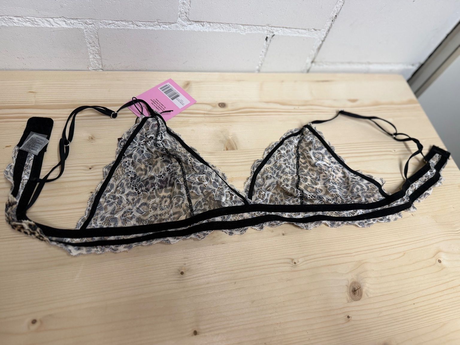 Altra biancheria intima: Understatement 2 Bralettes XXL neu Black + Leopard – Nuovo (secondo la descrizione) da Root venduto da Jo.Di 8