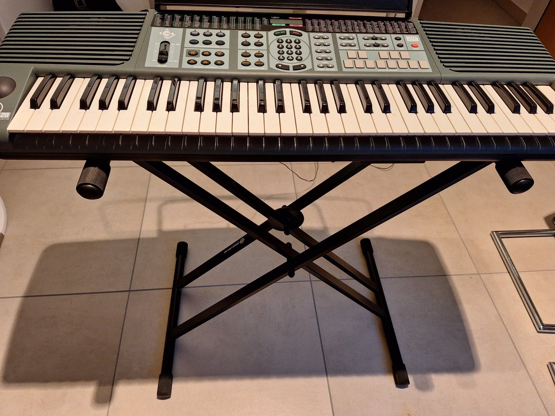 Tastiere: Keyboard Hyper – Usato da Gerlafingen venduto da Mo49 1