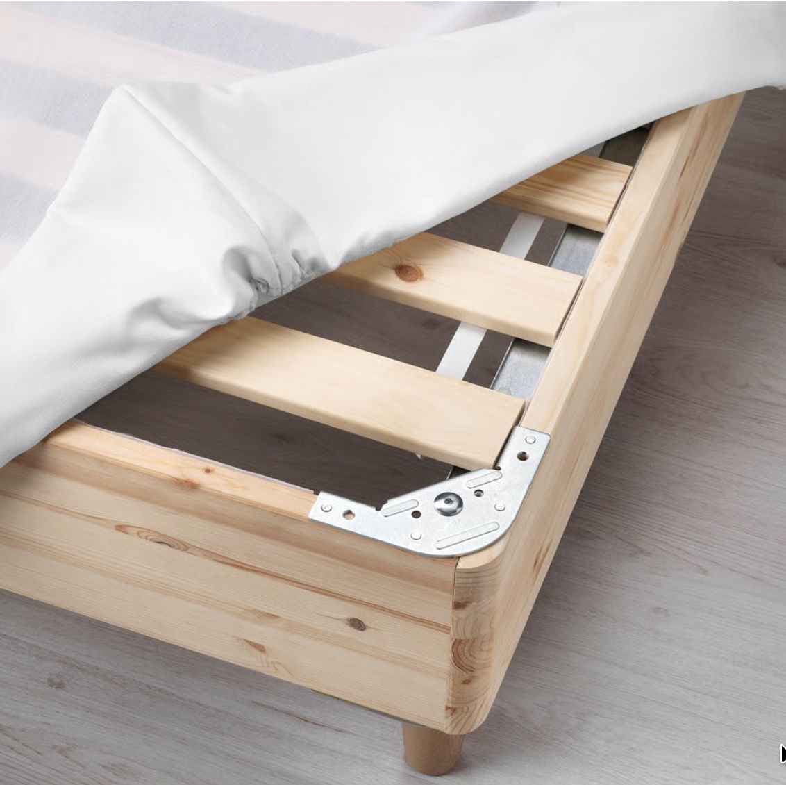 Ikea Letti: Ikea Boxspring Bett - ESPEVÄR / VÅGSTRANDA / TUSTNA – Usato da Zürich venduto da Mishimi 6