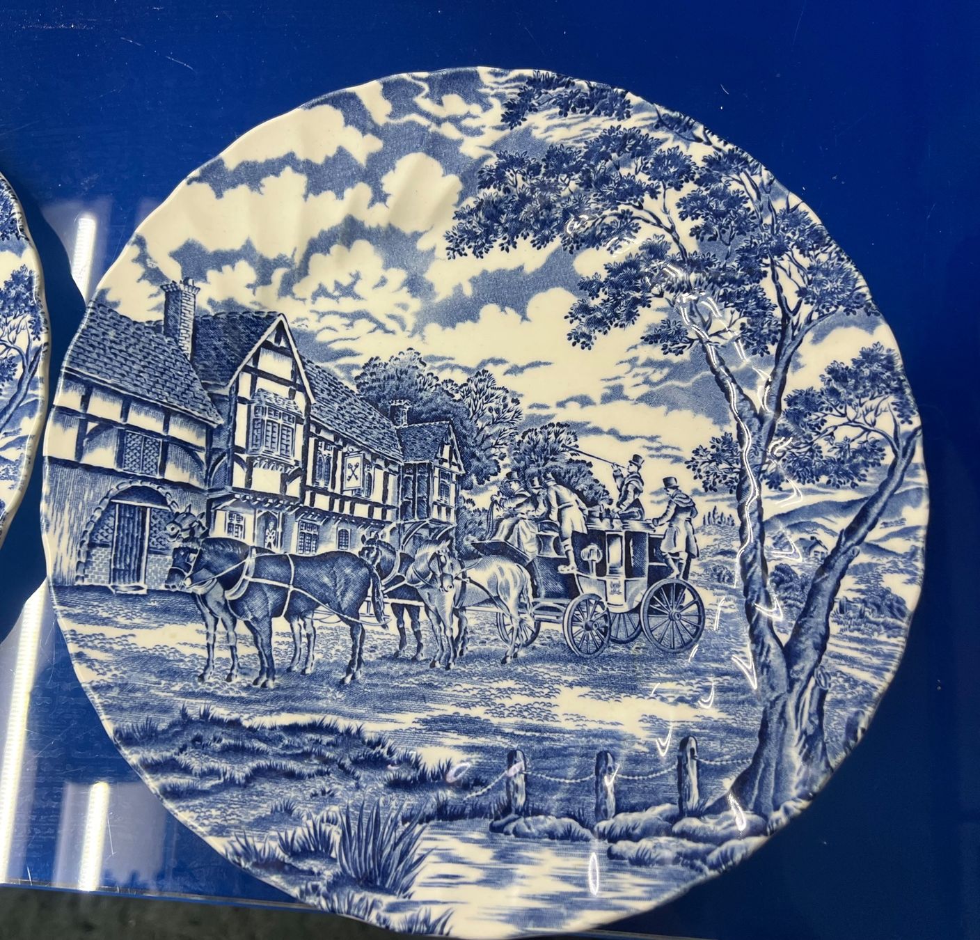 Piatti: Vintage Teller Myott Royal Mail – Usato da Basel venduto da Winniepuuh