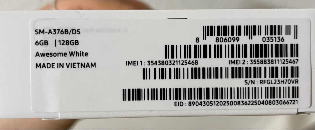 Samsung Telefoni cellulari / Smartphones: Handy Samsung Galaxy A37 5G weiss  – Nuovo e nell'imballaggio originale da Zürich venduto da leo_lgd2 3