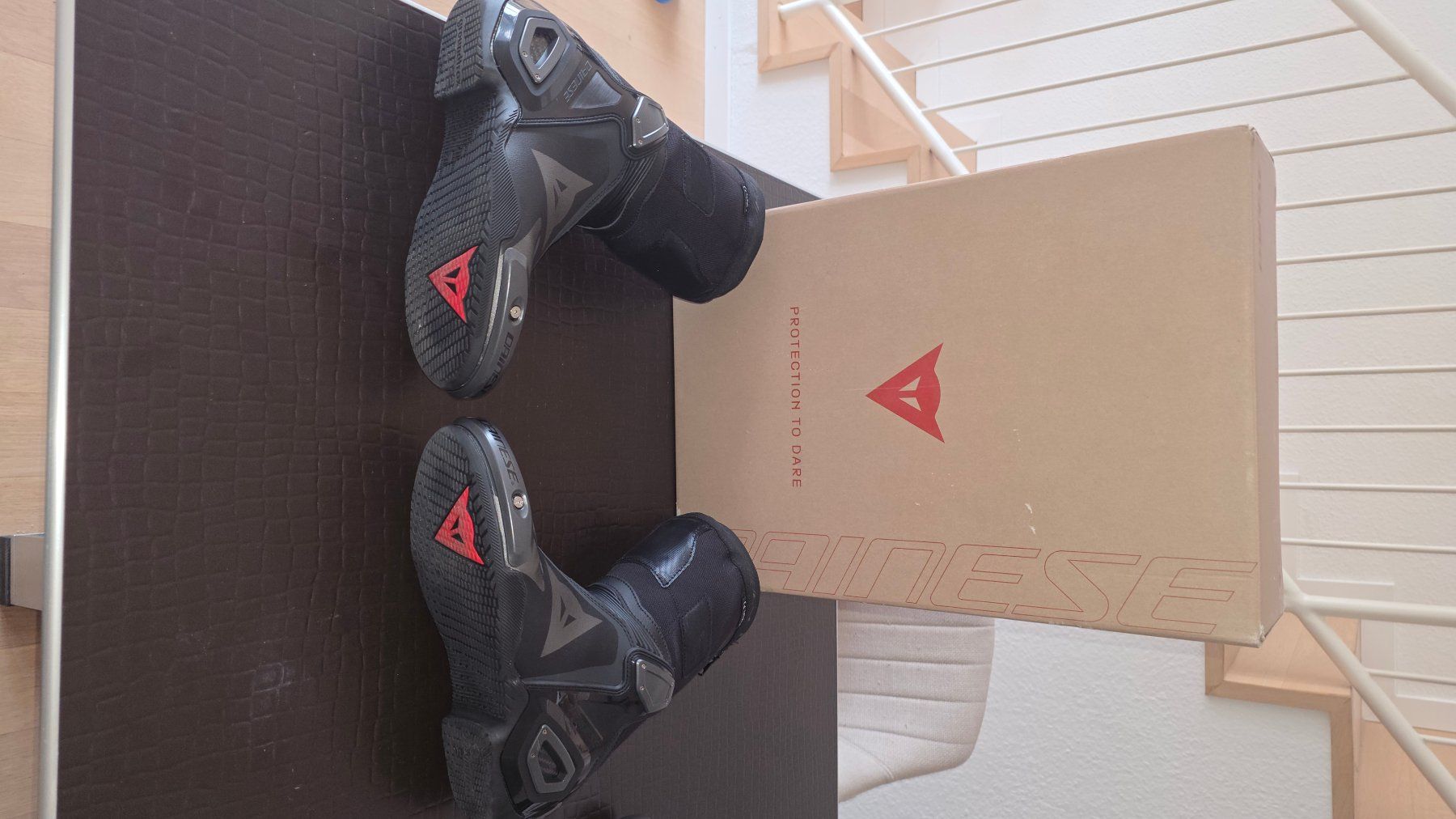 Dainese Scarpe da uomo: Motorradstiefel Dainese Axial 2 – Usato da Cham venduto da bri_kbc5 1