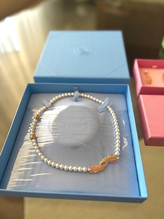 Swarovski Catenine: Swarovski "Nice" Schmuckset Roségold & Perlen – Usato da Schwyz venduto da alex2909 1