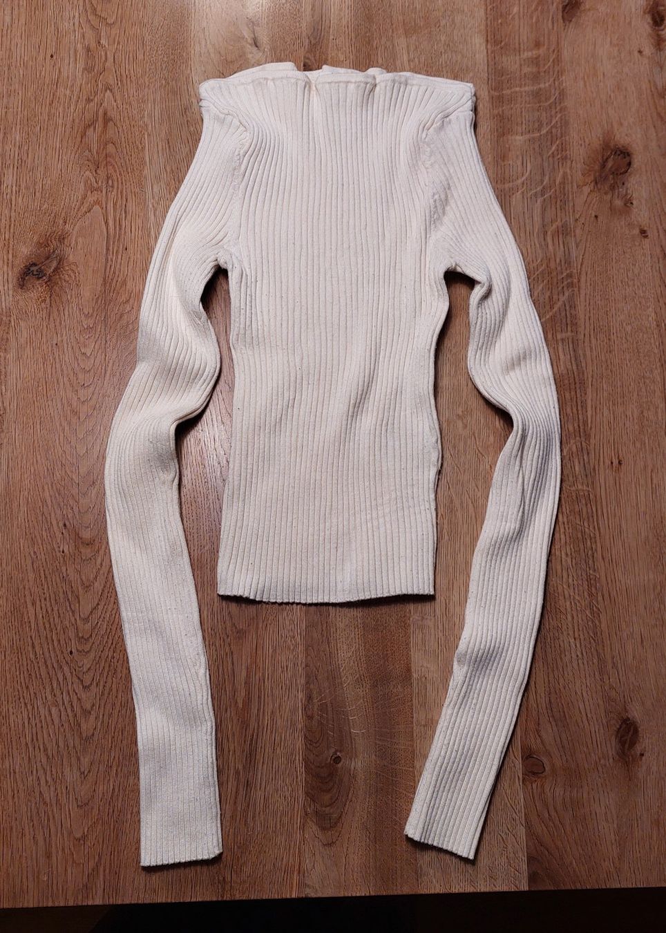 H&M Maglioni & Felpe: Shirt gerippt Grösse XS – Usato da Fehraltorf venduto da fridolin024