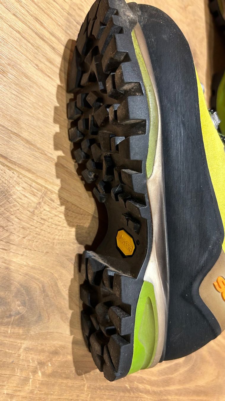 Scarpa Scarpe da uomo: SCARPA W Mont Blanc Gore Tex Wanderschuh, Grösse 37,5 – Nuovo (secondo la descrizione) da Innertkirchen venduto da Urbachtal 2