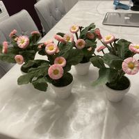 wie NEU: Deko Blumen Set mit Topf 4stk Floristik