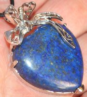 Halskette 2708 – Herz mit Schlaufe – Lapislazuli 47x31mm