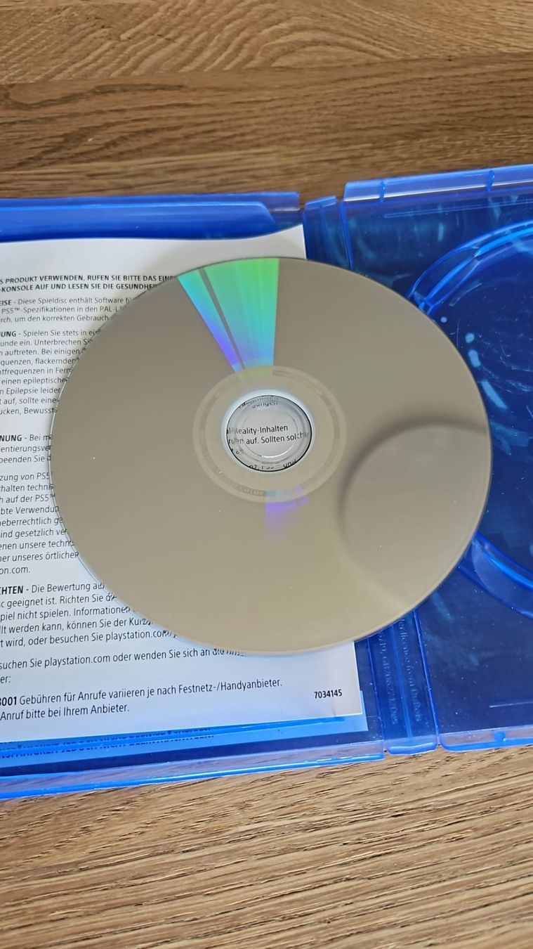 Sony Giochi: RETURNAL PS5 "neuwertig" – Usato da Härkingen venduto da _HiLfAn92 3