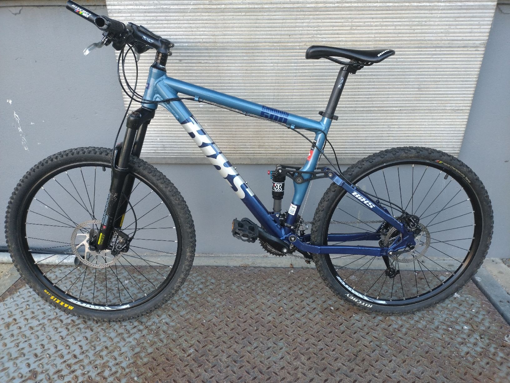 Bixs Biciclette: MTB Bixs Chamois 500 Fully 19" (L) – Usato da Farvagny-le-Grand venduto da LaCaverne 1