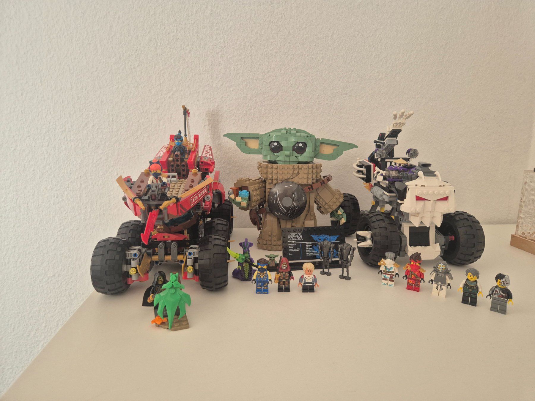 Lego Statuette: Lego Ninjago/ Star wars Sammlung – Usato da Neuenhof venduto da Alex5432.