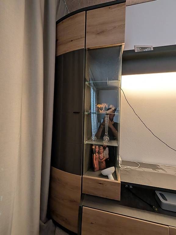 Armadi: Wohnwand mit Softclose inkl. Philips Hue – Usato da Kreuzlingen venduto da tom_9nzx 3
