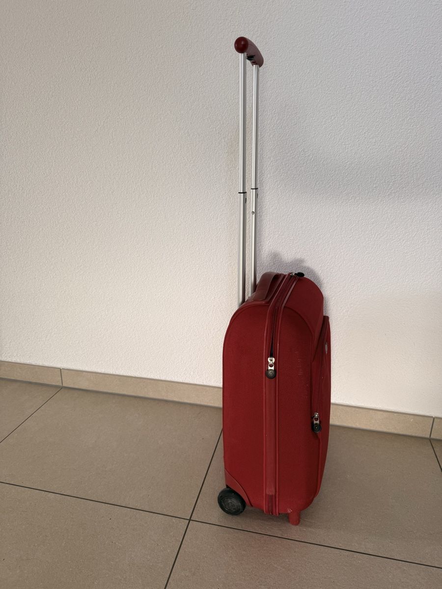 Samsonite Valigie: Samsonite Cabin Luggage  – Nuovo (secondo la descrizione) da Schaffhausen venduto da LeNina 3