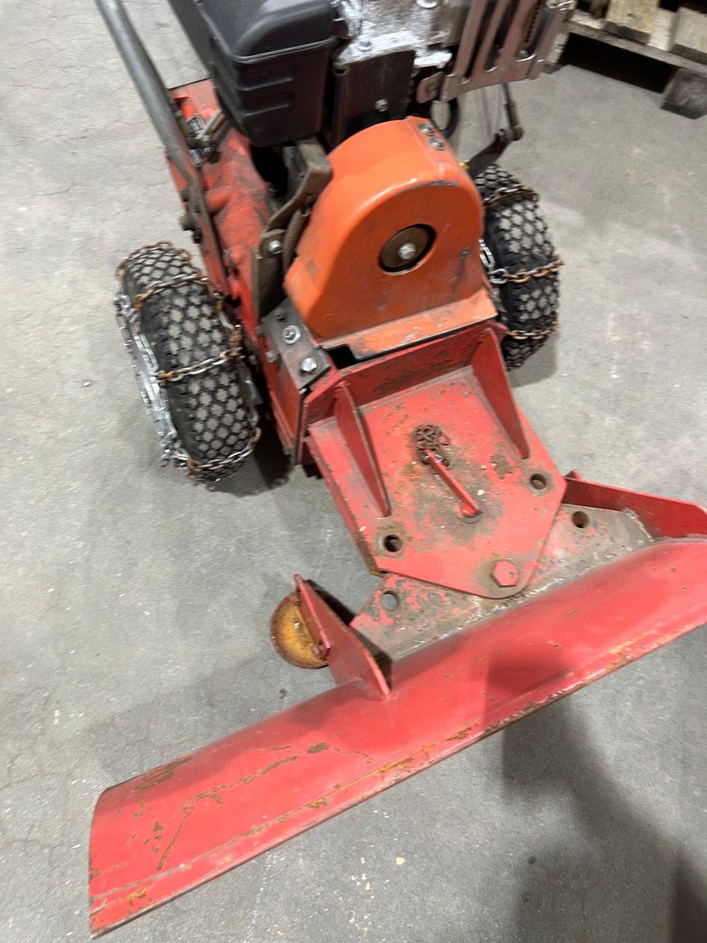 Sgombero neve: UNIVERSAL Schneefräse / Schneeräumer mit Benzinmotor – Usato da Grüningen venduto da Werk89.zuerich 1