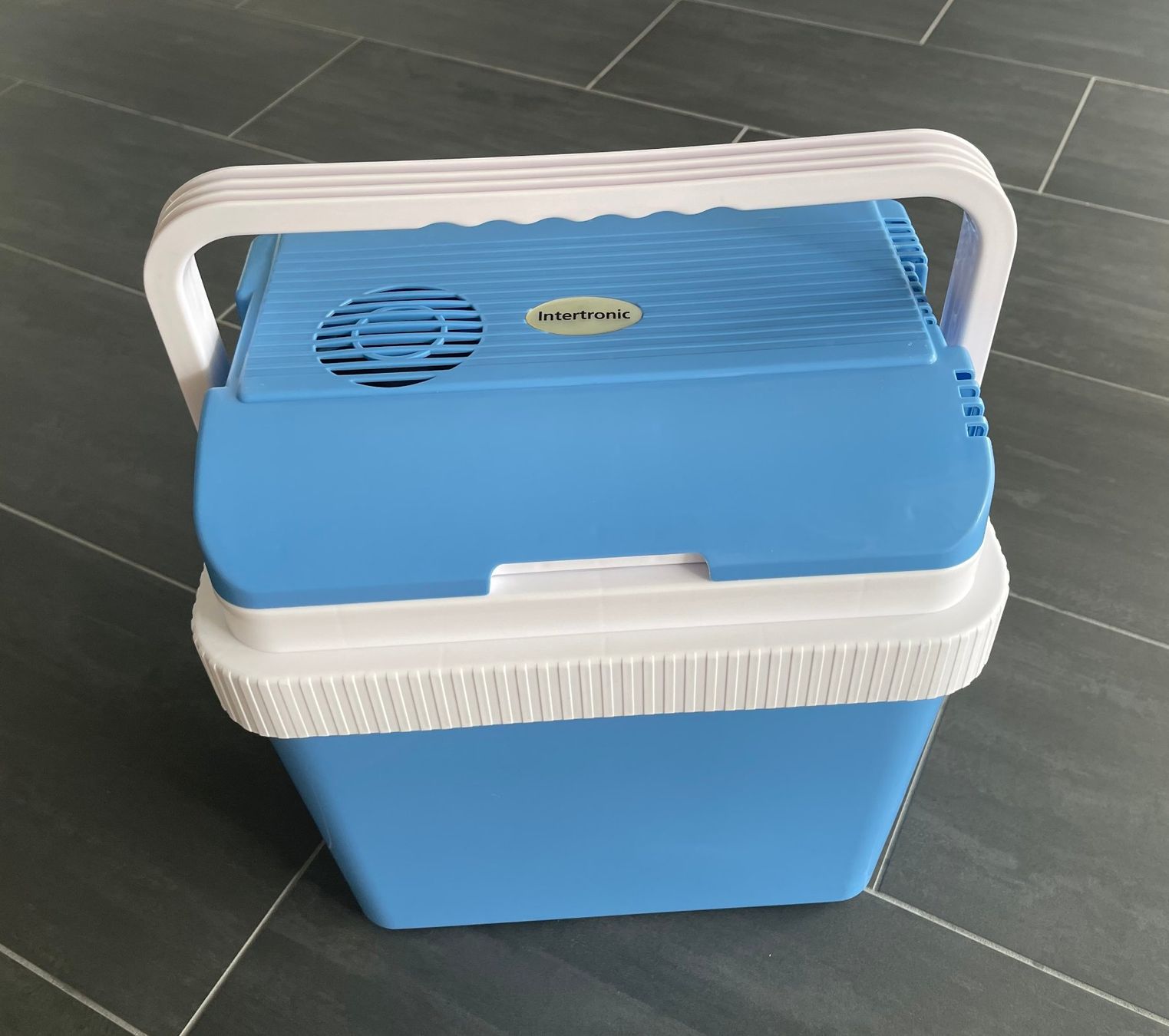 Frigoriferi & Refrigeratori: Kühlbox Intertronic - elektrisch – Usato da Bazenheid venduto da nervik 1