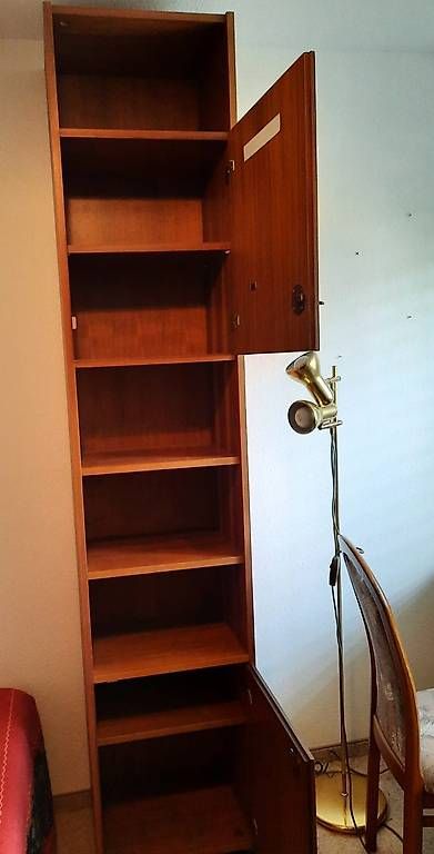 Armadi: Schmaler Bücher/Büroschrank – Usato da Mellingen venduto da fiore888 1