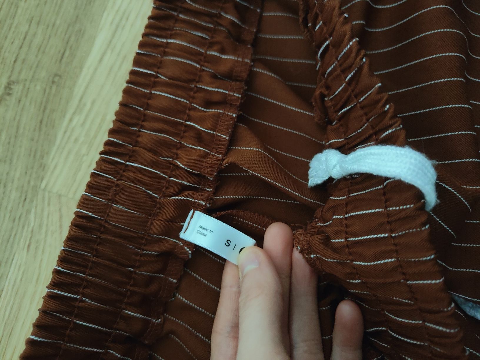 Pantaloni: Kurze Hosen – Nuovo (secondo la descrizione) da Muttenz venduto da NMtn. 1