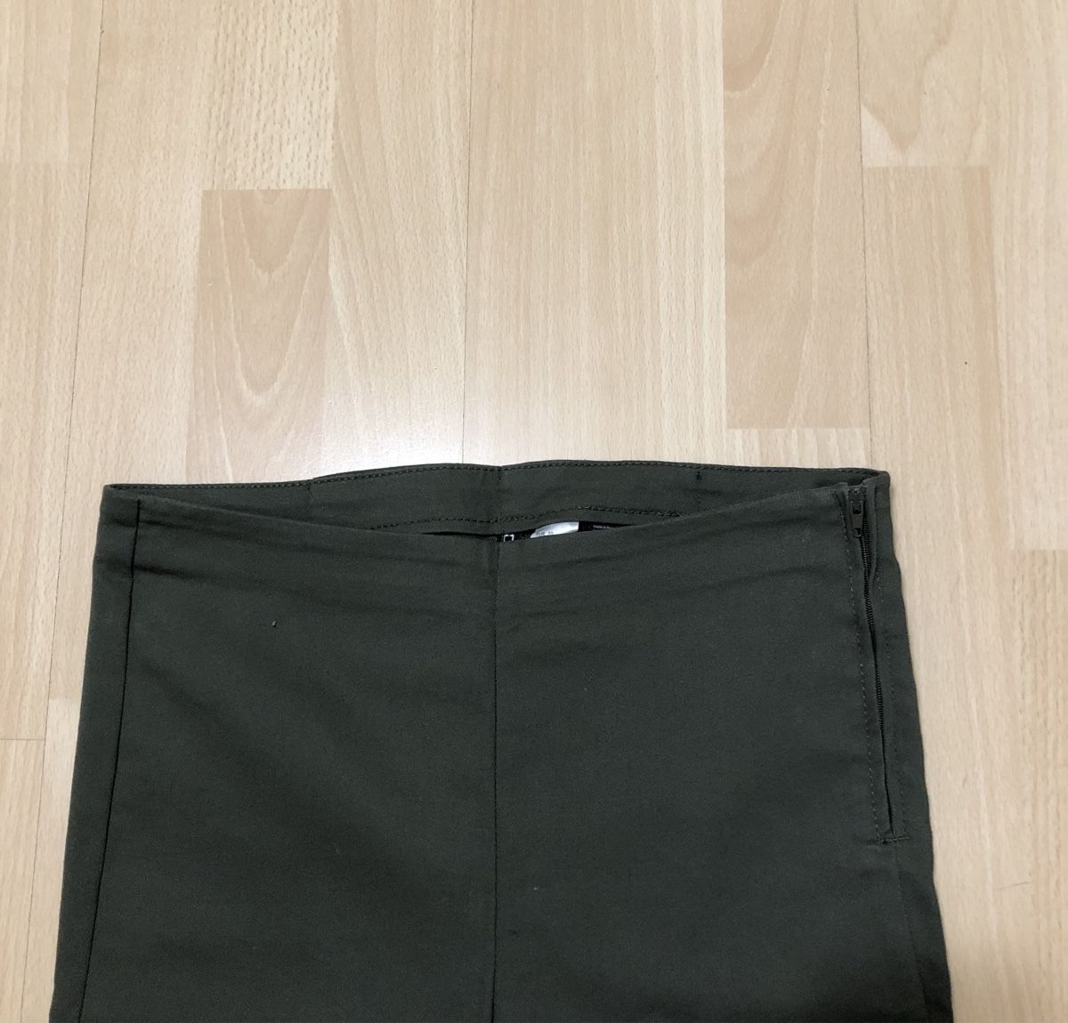H&M Pantalons: H&M Hose Gr.38 – Neuf (Voir description) à Chur par vicky7 3