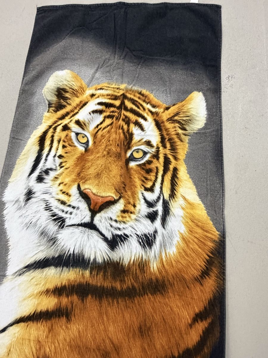 Serviettes de bain: Badetuch Tiger Motiv Schwarz  – D'occasion à Erlenbach ZH par Ritschly 1