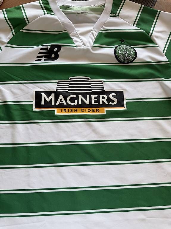 Canottiere & Pantaloni: Fussball Jersey Celtic Glasgow, L – Usato da lohn-ammannsegg venduto da matt.