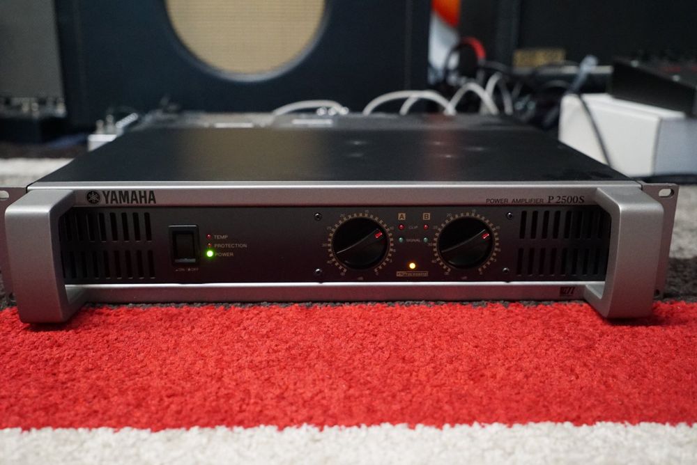 Yamaha P2500S TwoChannel Power Amplifier (250W into 8 Ohm Kaufen