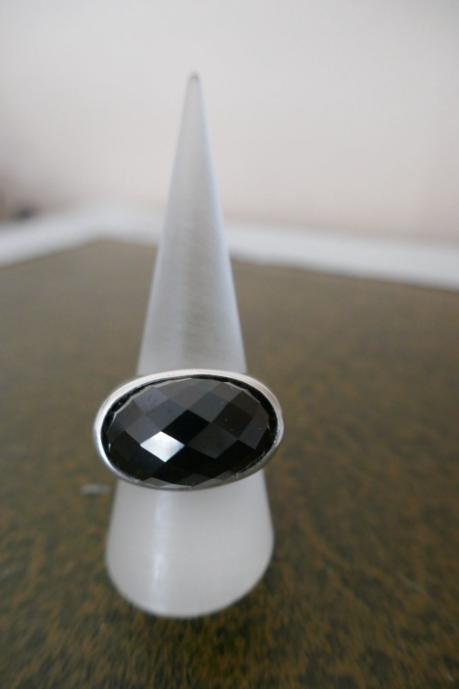 Anelli: Silberring mit facettiertem Onyx-Stein (schwarz) – Usato da Muttenz venduto da einfach-schoen 2