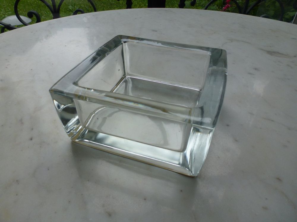 Moderner Glas-Aschenbecher - Schweres Kristallglas In Eleganter Quadratform