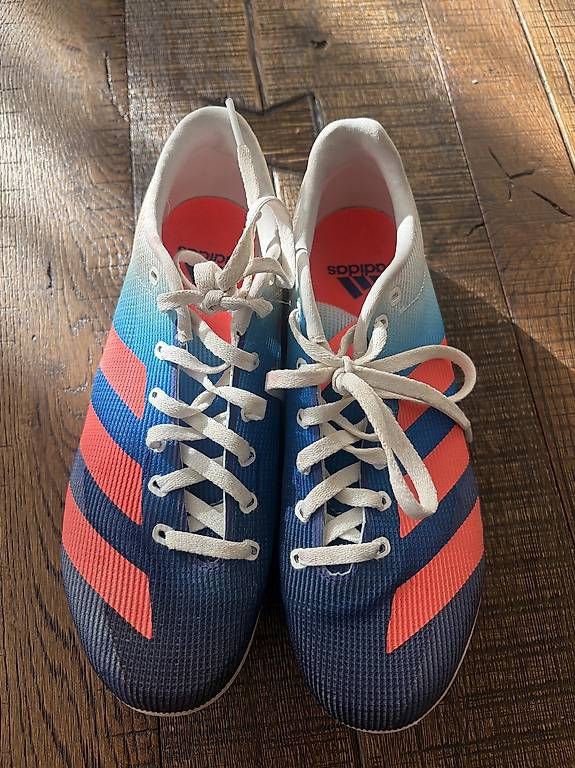 Herrenschuhe: Nagelschuhe Adidas 36 2/3 – Gebraucht aus Spiez von RIGELER01 1