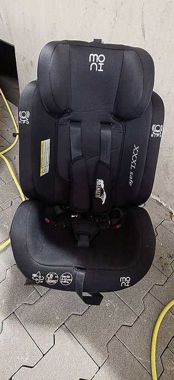 Sièges auto: Kindersitze moni – D'occasion à Reinach AG par oOPhoenixOo